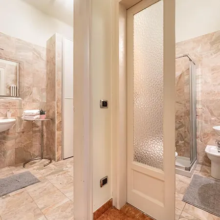 Piazza Isolo * Vérone