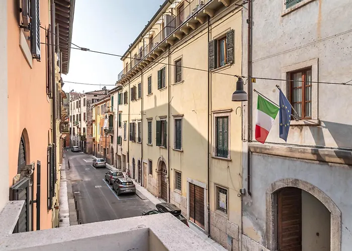 Piazza Isolo *