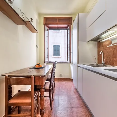 Piazza Isolo Apartment Verona